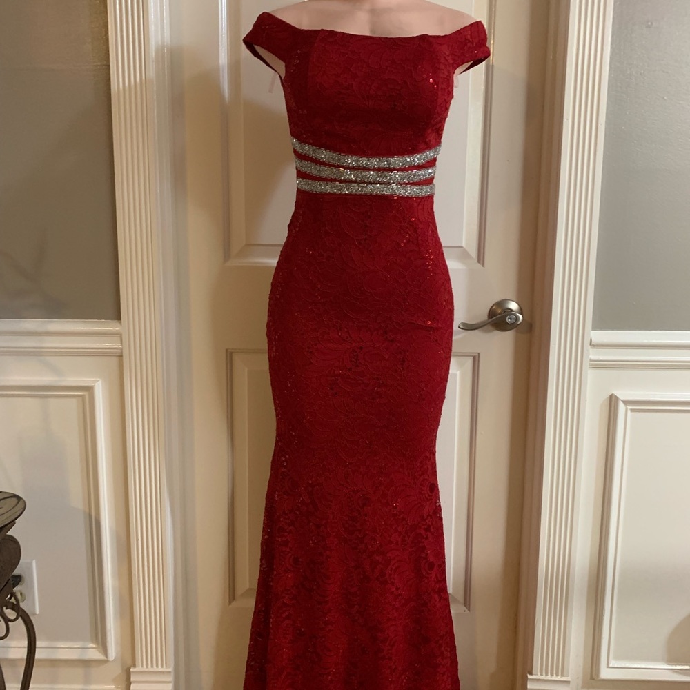 Women junior red lace sequins shoulder off maxi dress size (S) zipper back